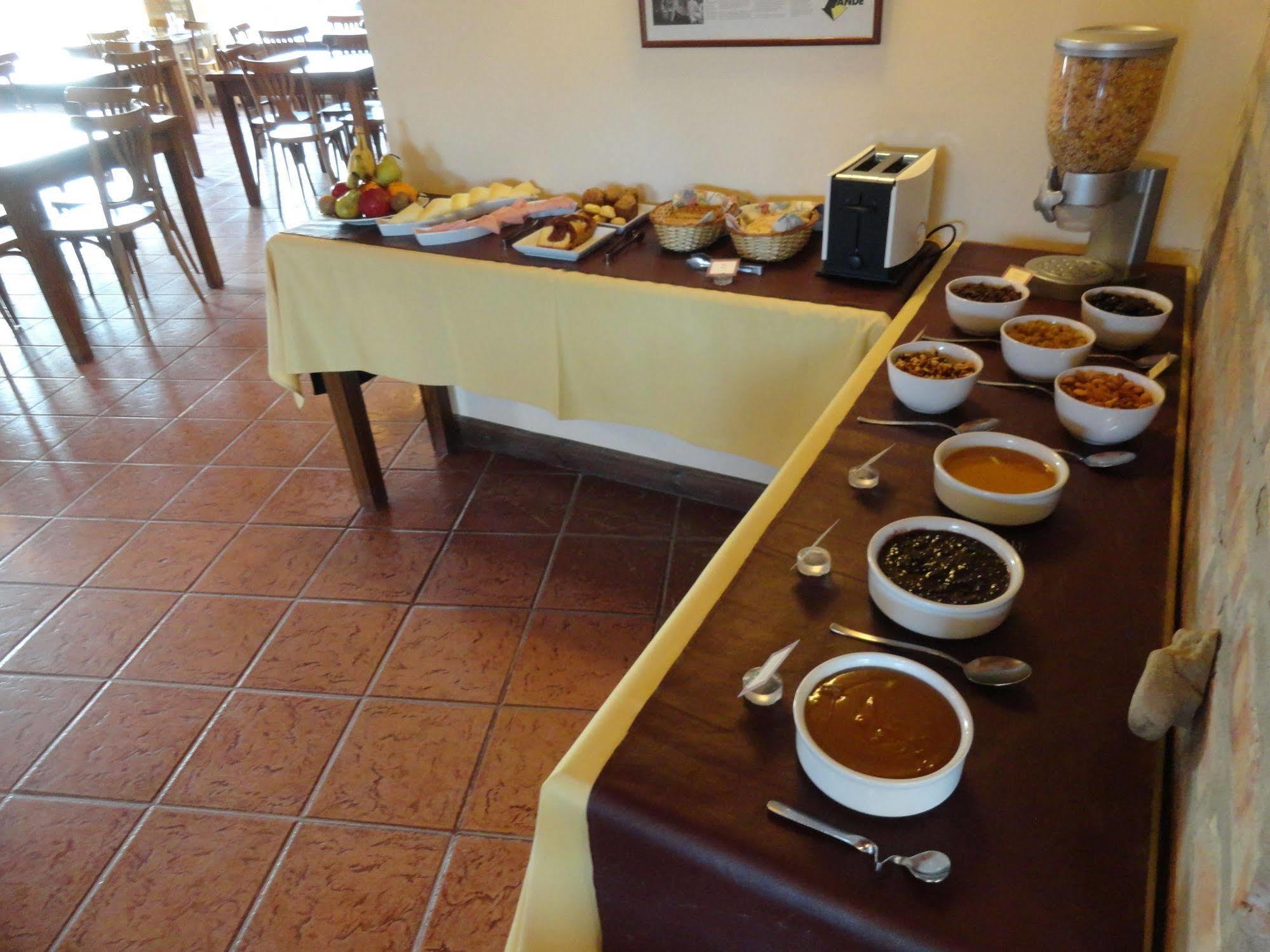 Hosteria El Puma El Chalten Bagian luar foto